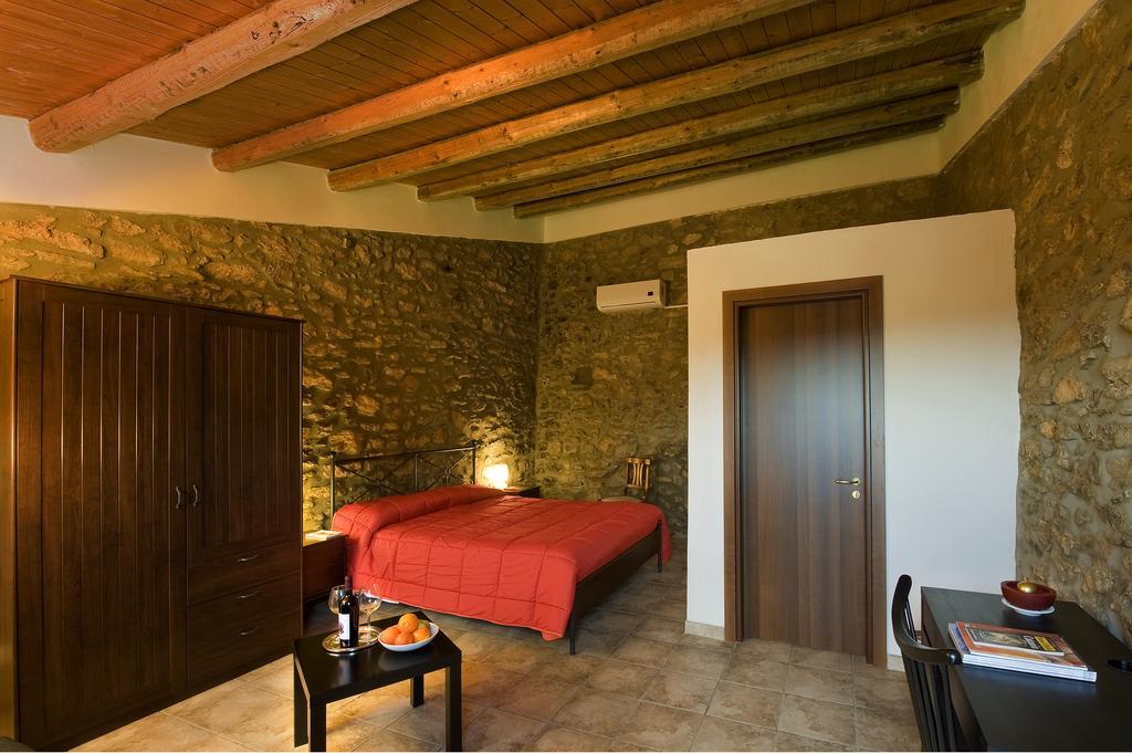 Agriturcostabaira Villa Caltagirone Luaran gambar